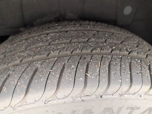 Used 2023 Ford Expedition Limited image 23