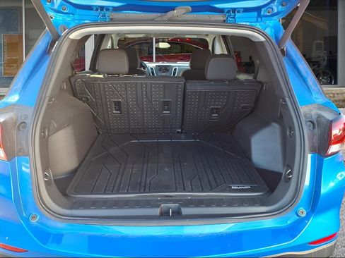 Used 2024 Chevrolet Equinox LT w/ LPO, Floor Liner Package image 5