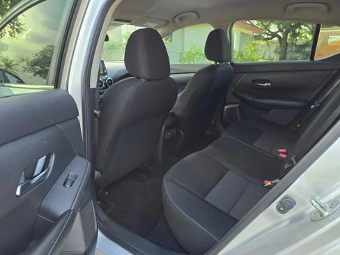 Used 2022 Nissan Sentra SV FWD image 17