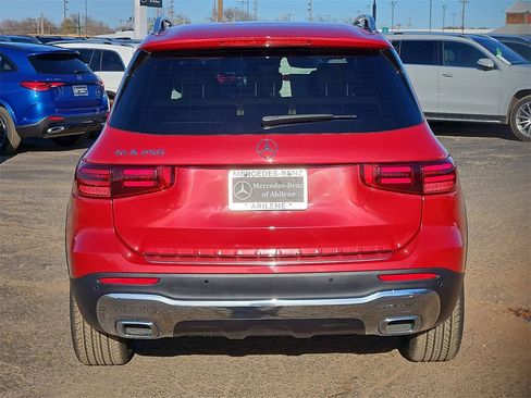 New 2026 Mercedes-Benz GLB 250 image 6