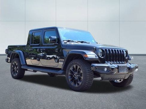 Used 2023 Jeep Gladiator Overland image 24