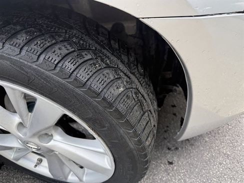 Used 2015 Nissan Altima 2.5 SV FWD image 7