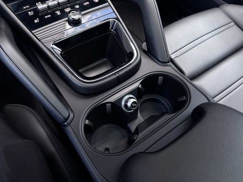 Certified 2025 Porsche Cayenne Coupe AWD/4WD image 25