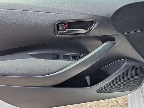Used 2023 Toyota Corolla LE FWD image 21