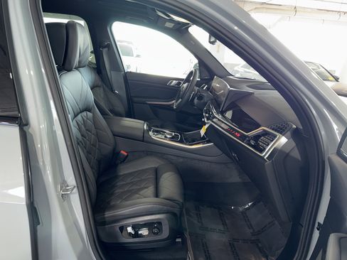New 2026 BMW X5 xDrive50e w/ M Sport Package image 9
