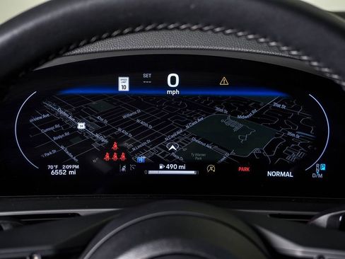 Certified 2025 Porsche Cayenne Coupe AWD/4WD image 21