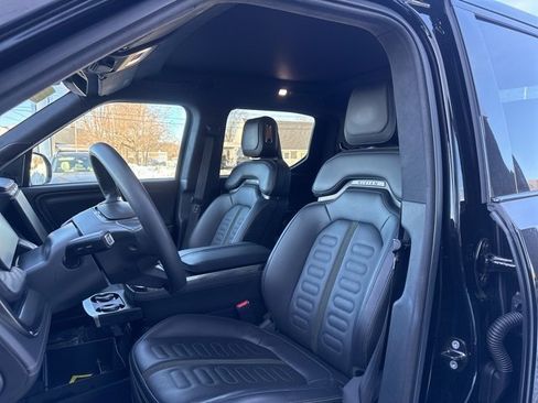 Used 2022 Rivian R1T Adventure image 9