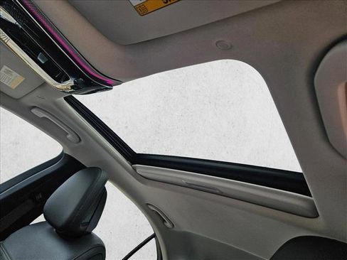 Certified 2025 Mercedes-Benz C 300 Sedan image 16