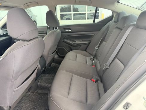 Used 2019 Nissan Altima 2.5 S FWD image 15