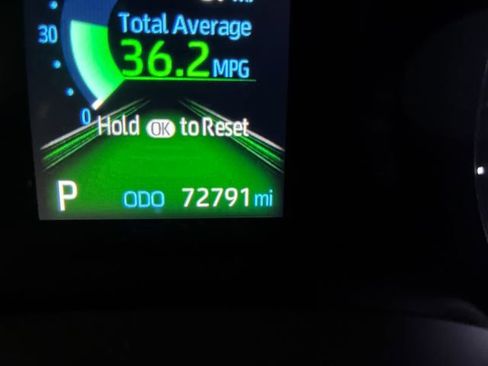 Used 2021 Toyota Sienna LE FWD image 17
