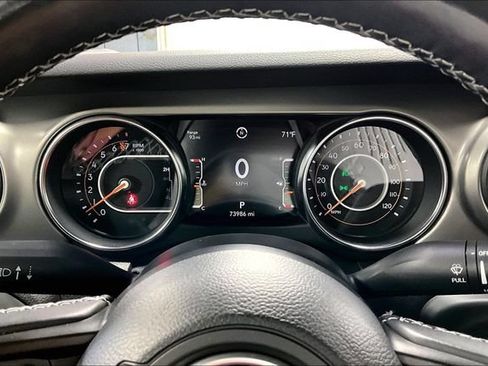 Used 2021 Jeep Gladiator Sport AWD/4WD image 14