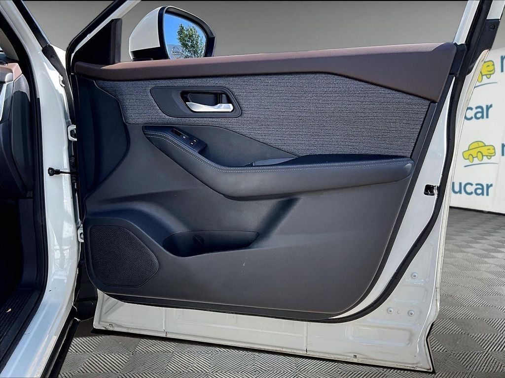 Certified 2023 Nissan Rogue SV AWD/4WD image 12