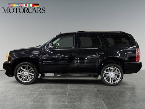 Used 2014 Cadillac Escalade Premium image 6