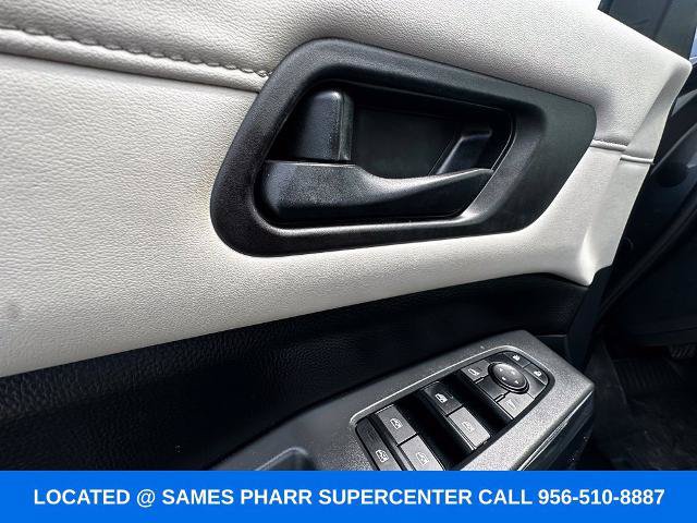 Used 2024 Nissan Pathfinder SV FWD image 16