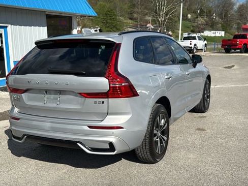 Used 2024 Volvo XC60 B5 Core AWD/4WD image 6