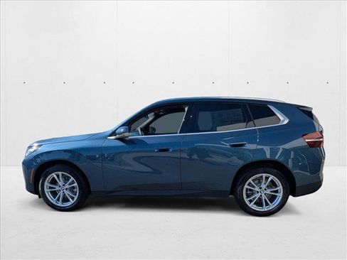 Used 2025 BMW X3 xDrive30i w/ Premium Package image 5