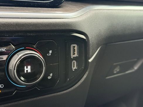 Used 2024 Chevrolet Silverado 2500 LTZ image 22