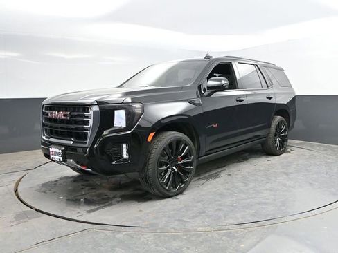 Used 2024 GMC Yukon AT4 w/ Technology Package AWD/4WD image 5