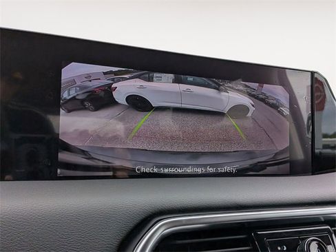 New 2025 Nissan Armada SV image 18