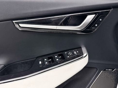 Used 2022 Kia EV6 GT-Line w/ GT-Line Suede Seat Package image 27