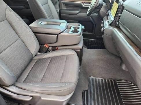 Used 2022 Chevrolet Silverado 1500 LT w/ Convenience Package II AWD/4WD image 20