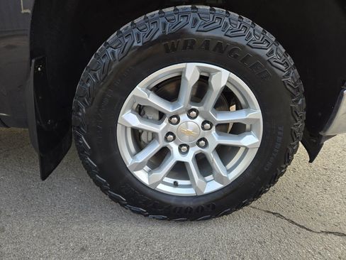 Used 2023 Chevrolet Silverado 1500 LT w/ Max Trailering Package image 28