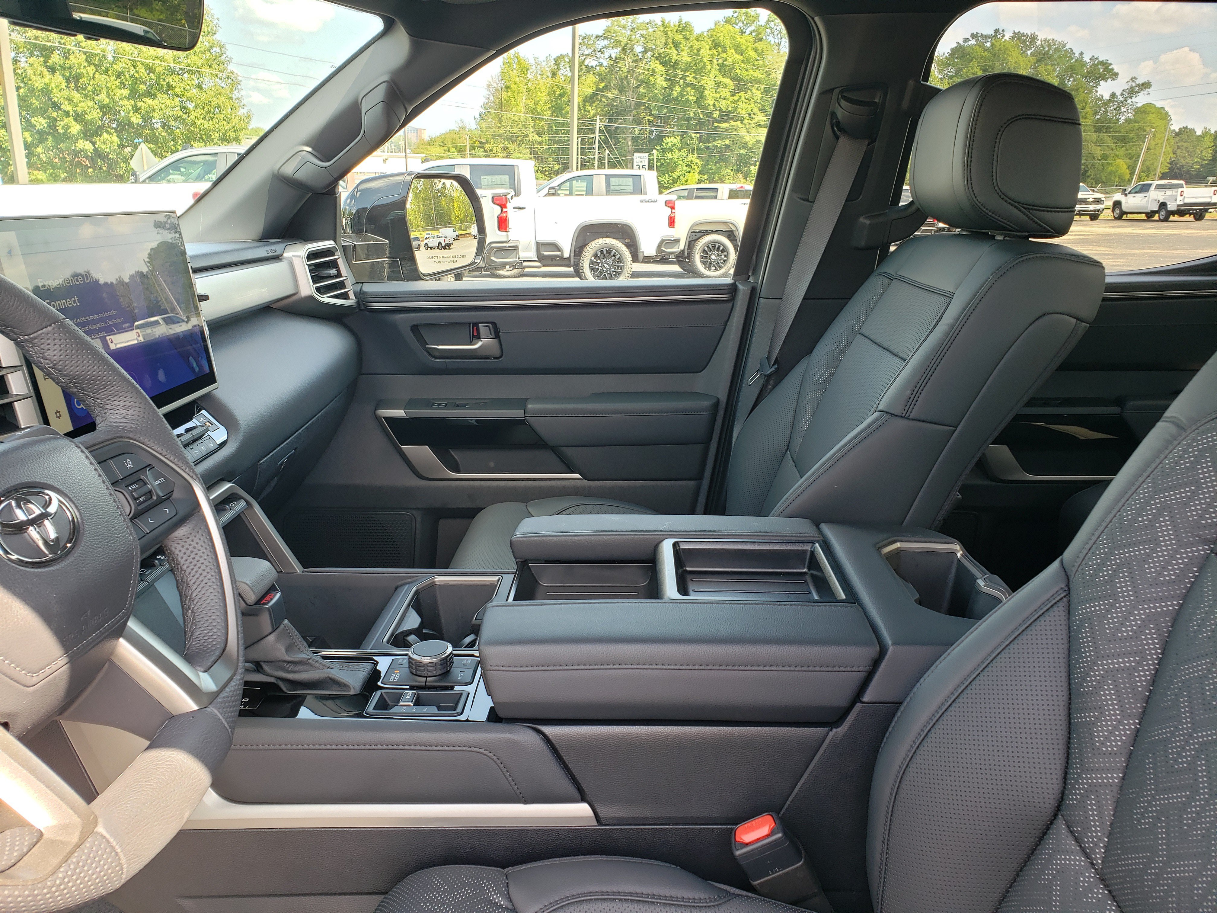 Used 2025 Toyota Tundra Limited w/ TRD Off-Road Package AWD/4WD image 24