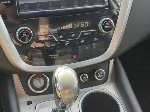 Used 2015 Nissan Murano Platinum w/ Platinum Technology Package FWD image 16