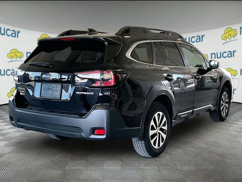 Used 2025 Subaru Outback Premium image 6