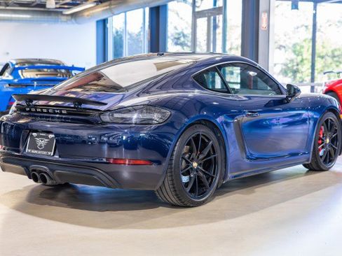 Used 2018 Porsche 718 Cayman GTS image 6