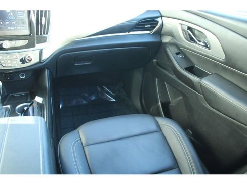 Used 2023 Chevrolet Traverse LT w/ LPO, Floor Liner Package image 19
