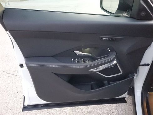 New 2024 Jaguar E-PACE R-Dynamic SE image 22