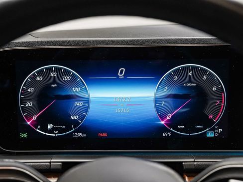 Used 2025 Mercedes-Benz GLE 450 4MATIC image 25