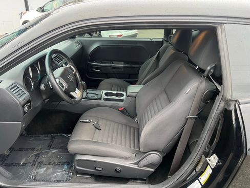 Used 2012 Dodge Challenger R/T image 17