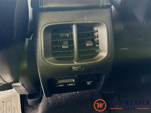 Used 2019 Jeep Cherokee Limited AWD/4WD image 32