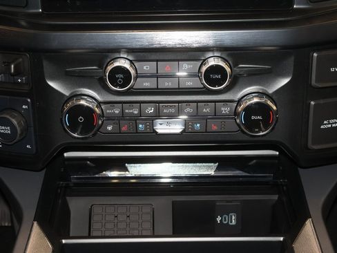 New 2025 Ford F350 Lariat w/ Lariat Ultimate Package image 26