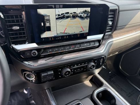 Used 2025 Chevrolet Silverado 1500 LTZ w/ Technology Package AWD/4WD image 19