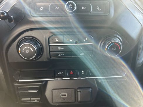 Used 2019 Chevrolet Silverado 1500 Custom w/ Custom Value Package AWD/4WD image 30
