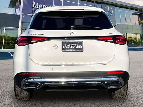 Used 2026 Mercedes-Benz GLC 300 4MATIC image 4