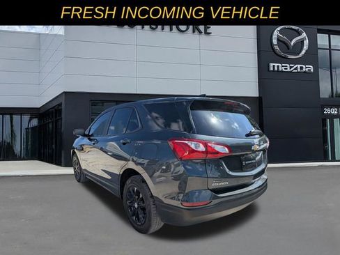 Used 2020 Chevrolet Equinox LS w/ LS Convenience Package FWD image 5
