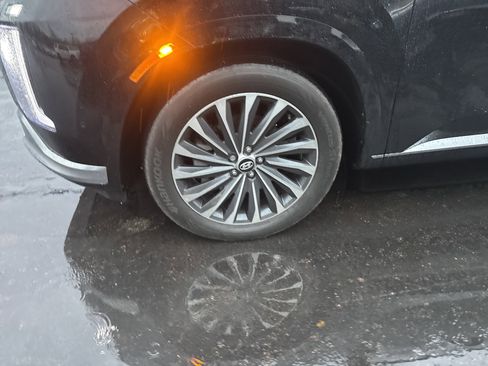 Used 2025 Hyundai Palisade Calligraphy image 11