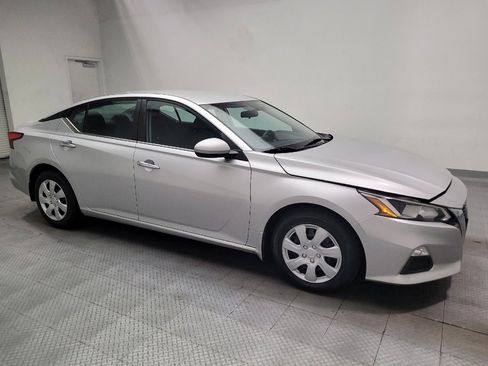 Used 2019 Nissan Altima 2.5 S FWD image 11
