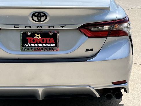 Used 2024 Toyota Camry SE FWD image 6