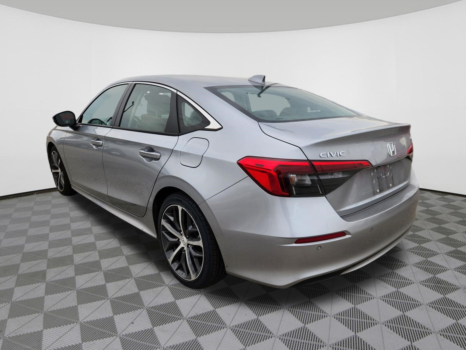Certified 2024 Honda Civic Touring image 3