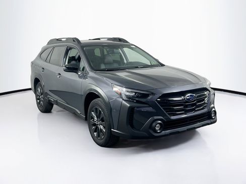 Used 2023 Subaru Outback Onyx Edition image 3
