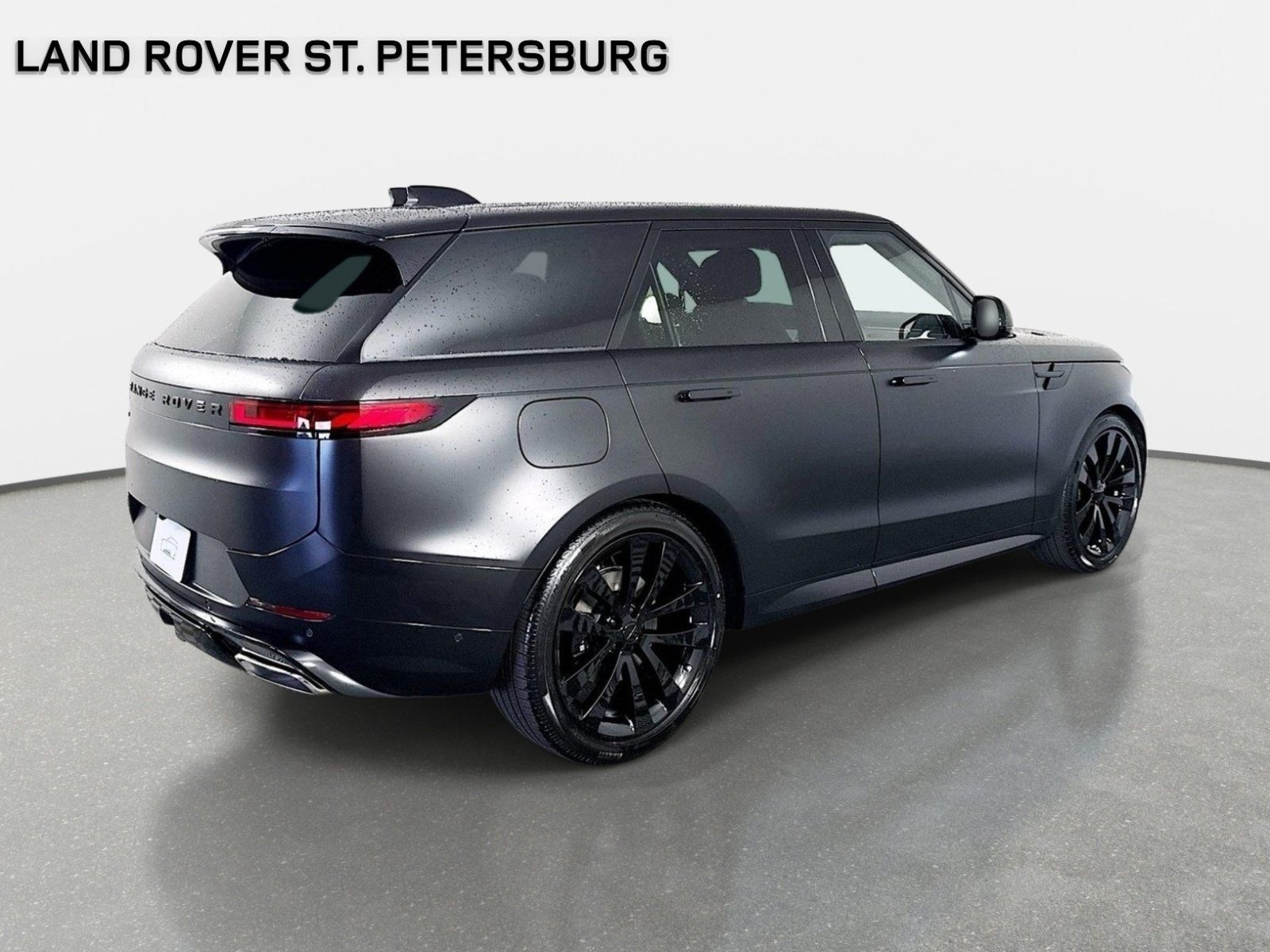 New 2026 Land Rover Range Rover Sport Dynamic SE AWD/4WD image 5