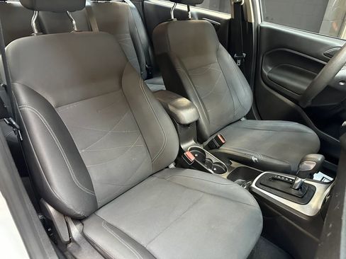 Used 2017 Ford Fiesta SE image 31