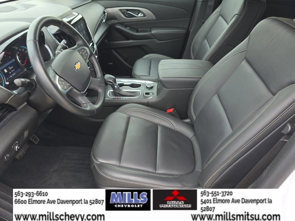 Used 2023 Chevrolet Traverse LT w/ LT Premium Package AWD/4WD image 13