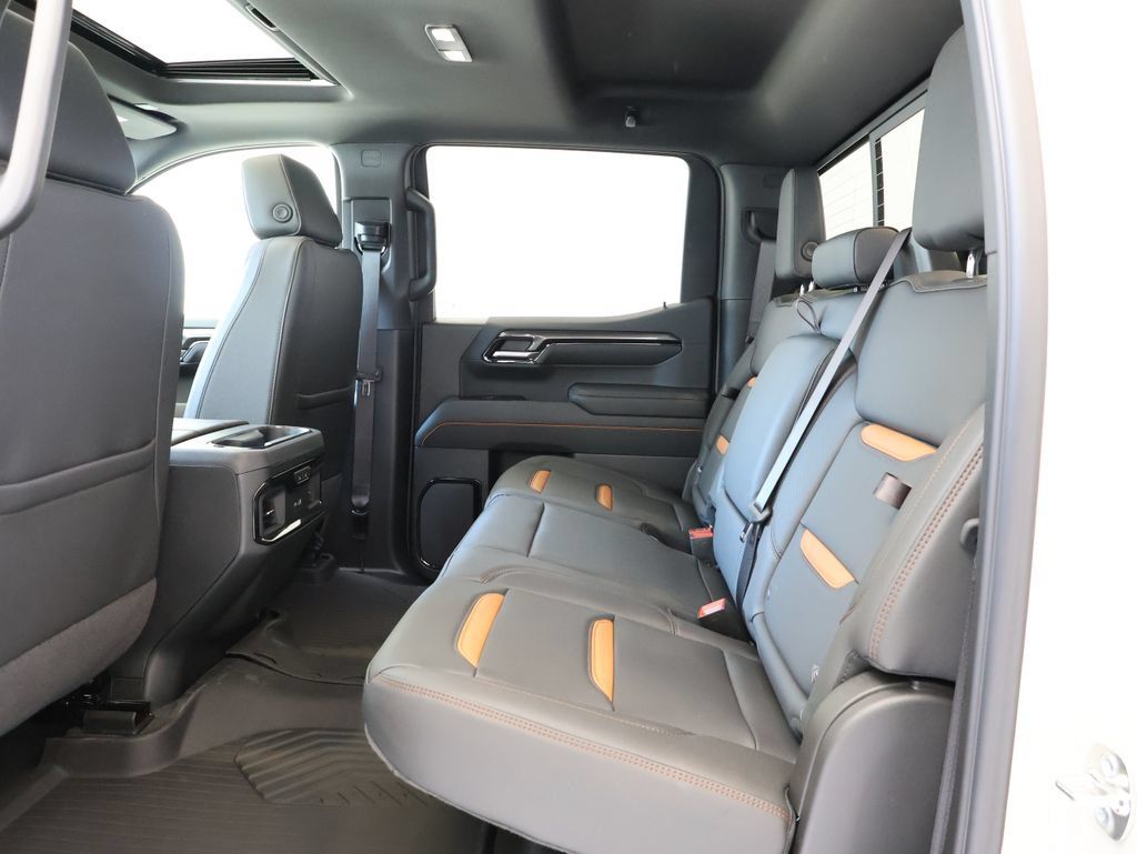New 2026 GMC Sierra 1500 AT4 w/ Technology Package AWD/4WD image 29