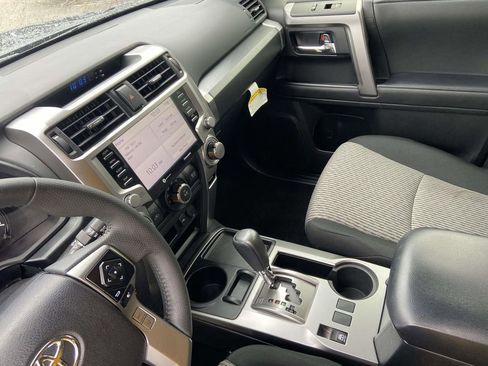 Used 2024 Toyota 4Runner SR5 image 25